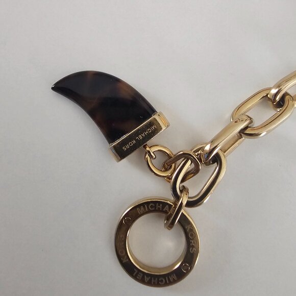 Michael Kors Leopard Print Watch and Bracelet Set - Picture 9 of 11